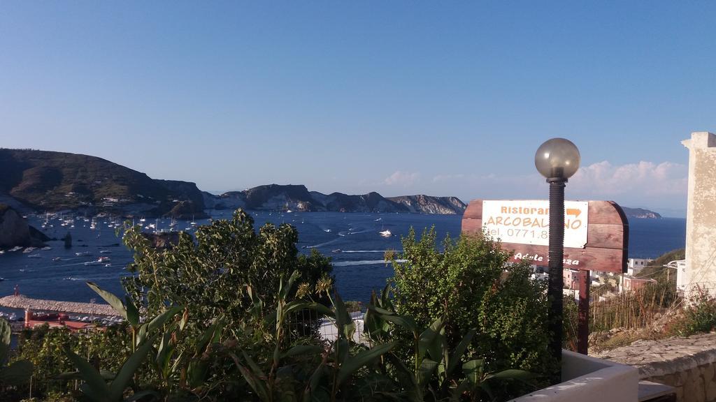Villa Adele Ponza Exteriör bild