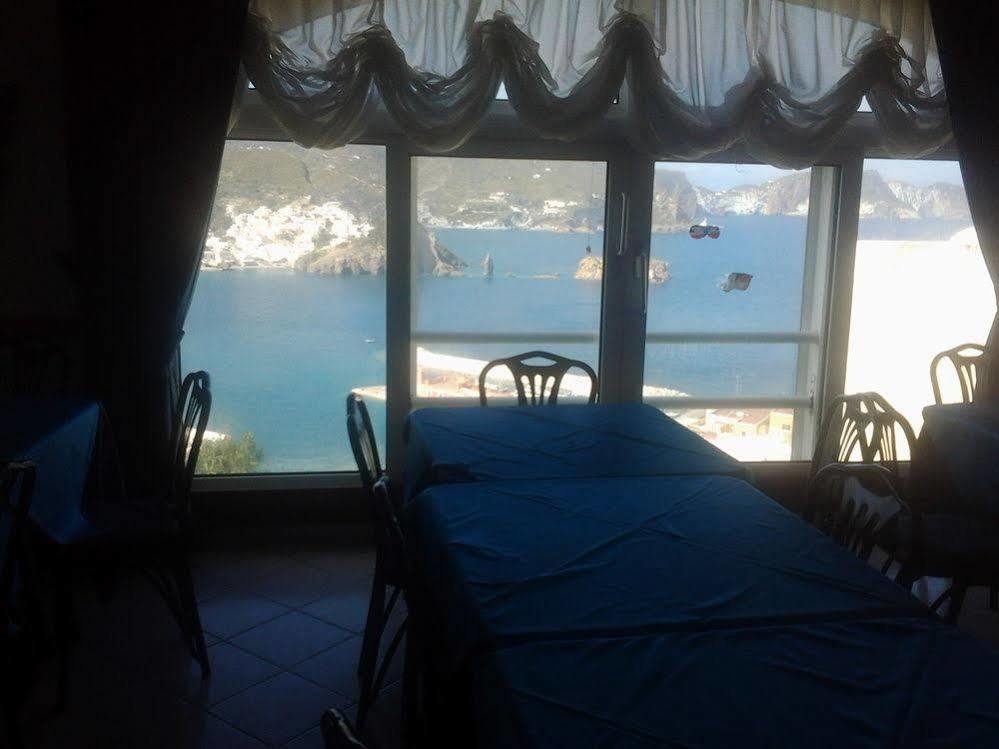 Villa Adele Ponza Exteriör bild