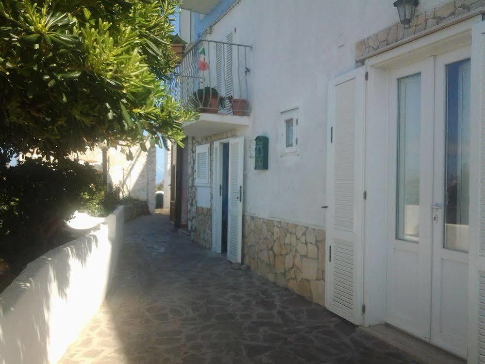 Villa Adele Ponza Exteriör bild