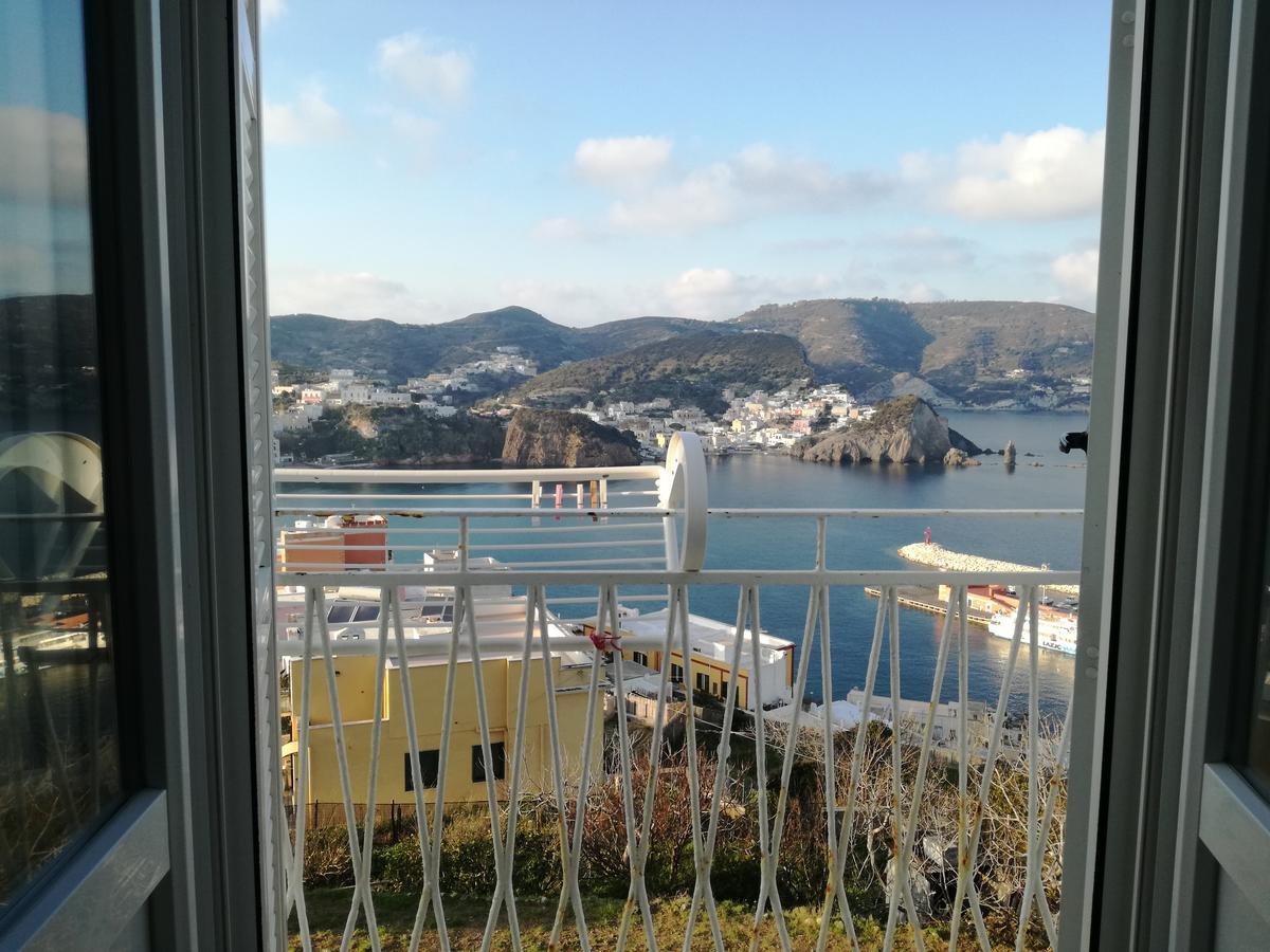 Villa Adele Ponza Exteriör bild